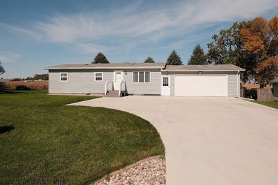 /international/us/3128-370th-street-sioux-center-ia-110120069558/