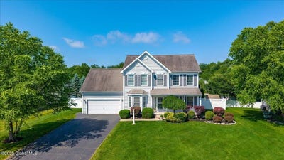 /international/us/33-milltowne-road-bethlehem-ny-110100329250/