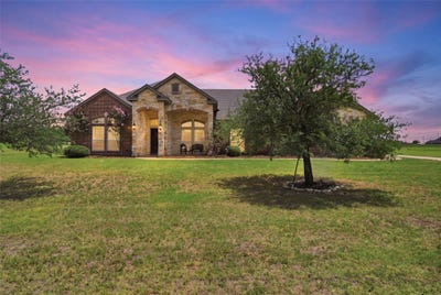 /international/us/845-w-county-line-road-e-west-tx-110100746290/