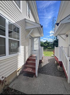 /international/us/65-jordan-lane-middletown-ny-110108984177/