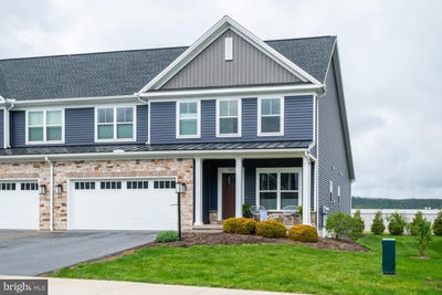/international/us/127-aeropointe-lane-state-college-pa-110108228499/