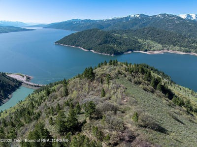 /international/us/180-acres-cove-rd-irwin-id-110098250967/