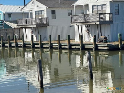 /international/us/219-bayshore-drive-palacios-tx-110096216672/