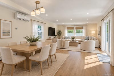 /international/us/79-albatross-road-levittown-ny-110110237698/