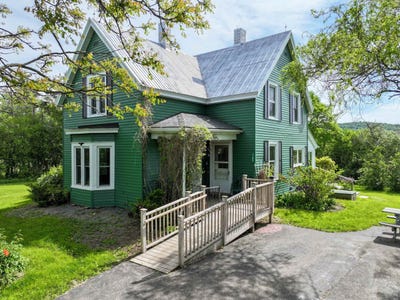 /international/us/1703-crown-point-road-bridport-vt-110108539061/