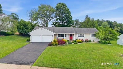 /international/us/74-briarwood-drive-manchester-ct-110109026416/