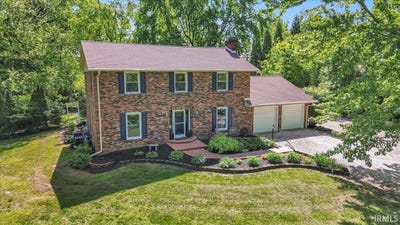 /international/us/7308-heritage-drive-mount-vernon-in-110096288322/