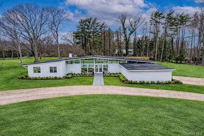 /international/us/21-lloyd-haven-drive-lloyd-harbor-ny-110106705456/