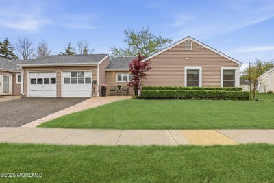 /international/us/5b-thyme-drive-lakewood-nj-110107628603/