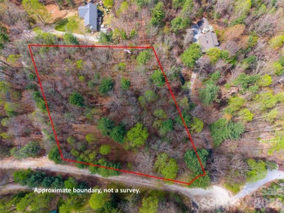/international/us/e-hilltop-drive-saluda-nc-110107935624/