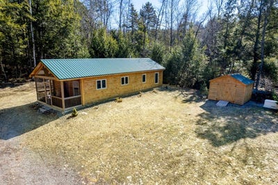 /international/us/92-cottage-shore-drive-holden-me-110106618396/