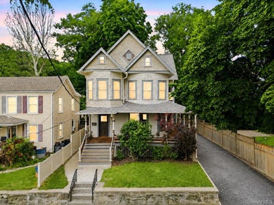 /international/us/834-john-street-peekskill-ny-110108447403/