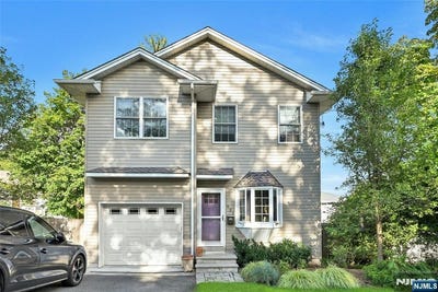 /international/us/921-broadway-norwood-nj-110107463276/