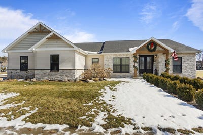 /international/us/203-n-niles-avenue-tuscola-il-110105425499/