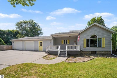 /international/us/121-w-hazel-street-st-louis-mi-110108665478/