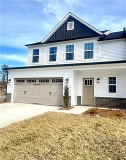 /international/us/208-oakdale-forest-court-lot-5-jamestown-nc-110102166557/