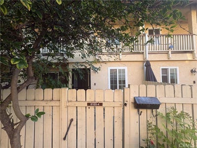 /international/us/8105-canby-reseda-ca-110106583697/