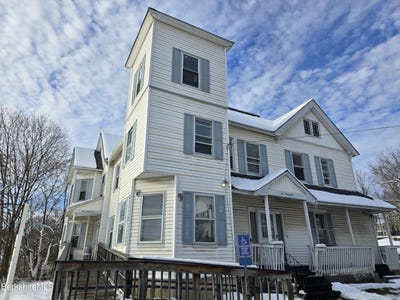 /international/us/292-west-st-pittsfield-ma-110105933807/
