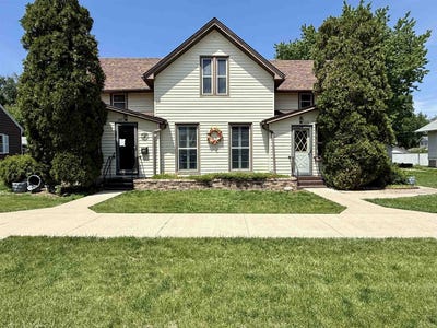 /international/us/420-clark-st-cherokee-ia-110108346182/