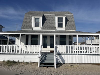 /international/us/432-north-end-boulevard-salisbury-ma-110090462330/