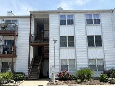 /international/us/1606-main-street-belmar-nj-110108877129/