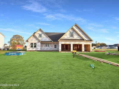 /international/us/120-grandview-drive-elizabeth-city-nc-110108385330/