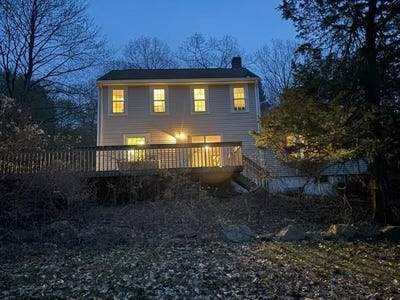 /international/us/36-brayton-road-smithfield-ri-110107433427/
