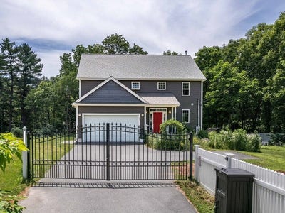 /international/us/35-milford-street-medway-ma-110109087655/