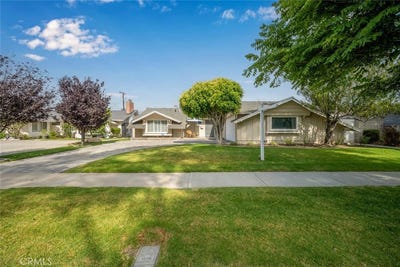 /international/us/11771-foster-road-rossmoor-ca-110100382726/