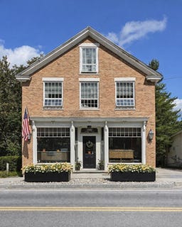 /international/us/5081-main-street-manchester-vt-110104122564/