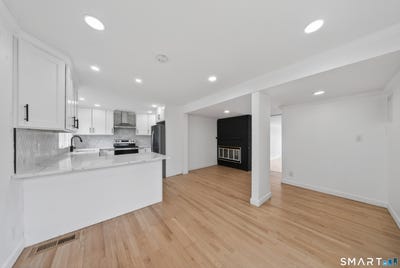 /international/us/207-hillcrest-road-bridgeport-ct-110108031785/