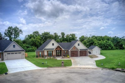 /international/us/2142-heath-street-sulphur-springs-tx-110100997184/