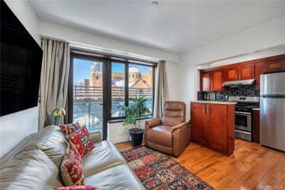 /international/us/30-63-31st-street-astoria-ny-110105257037/