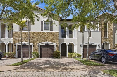 /international/us/10319-nw-30th-ter-doral-fl-110107027694/