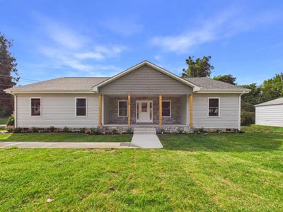 /international/us/360-church-street-christiansburg-va-110110172397/