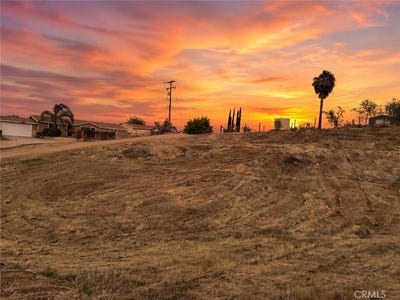 /international/us/manzanita-menifee-or-110108259483/