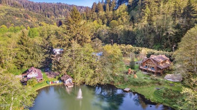 /international/us/16660-16680-farmer-creek-road-cloverdale-or-110107868673/