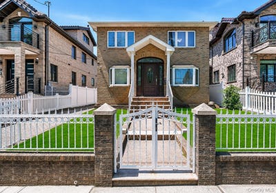 /international/us/15-38-150th-street-whitestone-ny-110108099643/