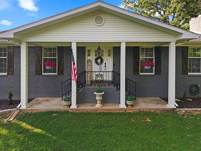 /international/us/332-red-river-road-gilbertsville-ky-110109243352/