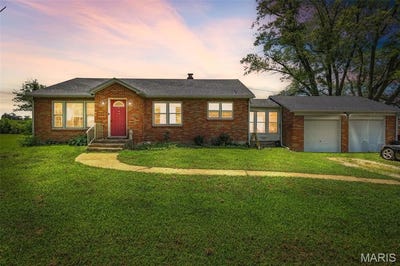 /international/us/5808-5802-highway-f-farmington-mo-110101219996/