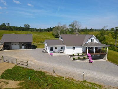 /international/us/7690-banks-rd-pike-ny-110101258887/