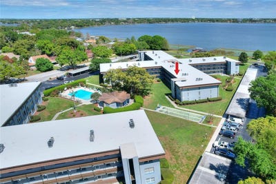 /international/us/333-lake-howard-drive-nw-winter-haven-fl-110107755651/