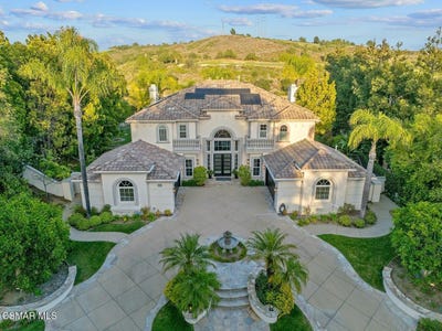 /international/us/7124-trevino-drive-moorpark-ca-110108955638/