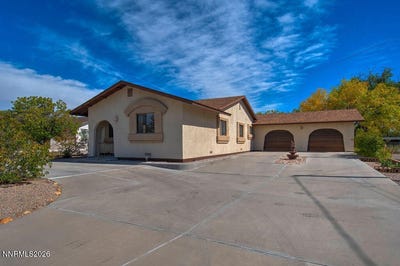 /international/us/1145-mclean-road-fallon-nv-110120069237/