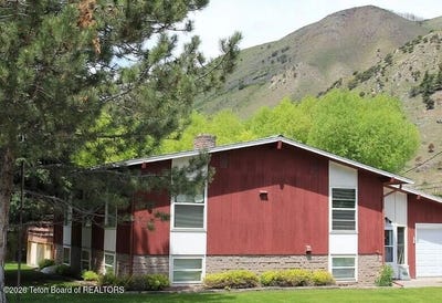 /international/us/365-flat-creek-drive-jackson-wy-110108575578/