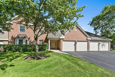 /international/us/2870-meadow-lane-schaumburg-il-110109056363/