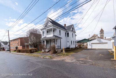 /international/us/83-wyoming-street-carbondale-pa-110098378163/?lang=zh-tw