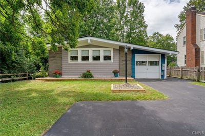 /international/us/85-tappan-street-baldwinsville-ny-110119670299/
