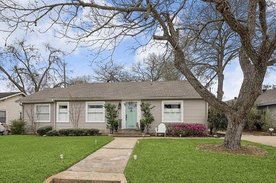 /international/us/506-east-6th-street-brenham-tx-110106231769/