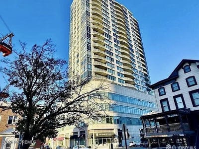 /international/us/1-spring-street-new-brunswick-nj-110110089846/